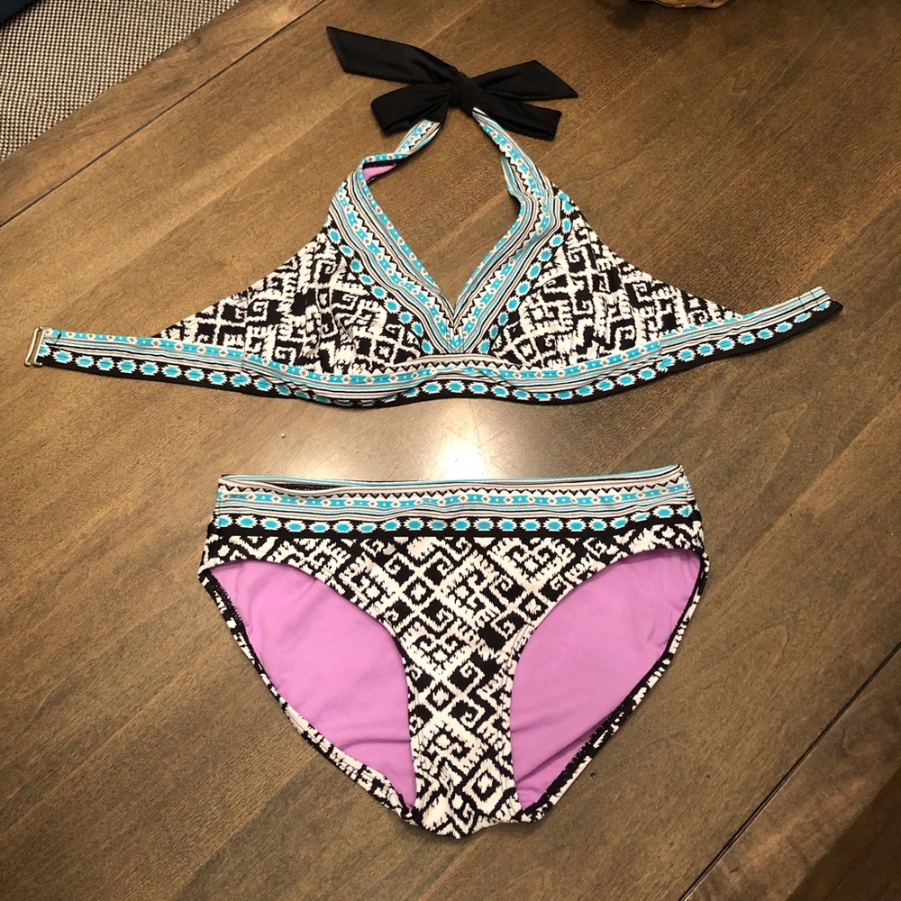 ATHLETA Sm Bikini Bottom & 34 B/C Top (Like New)